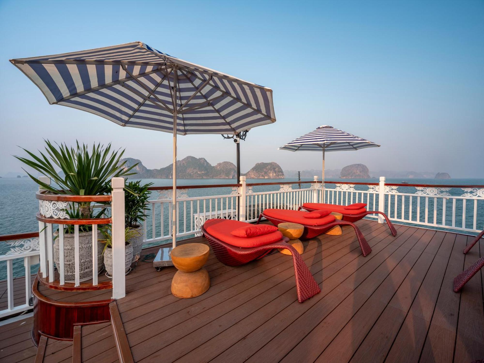 Signature Royal Halong Cruise Ha Long Buitenkant foto