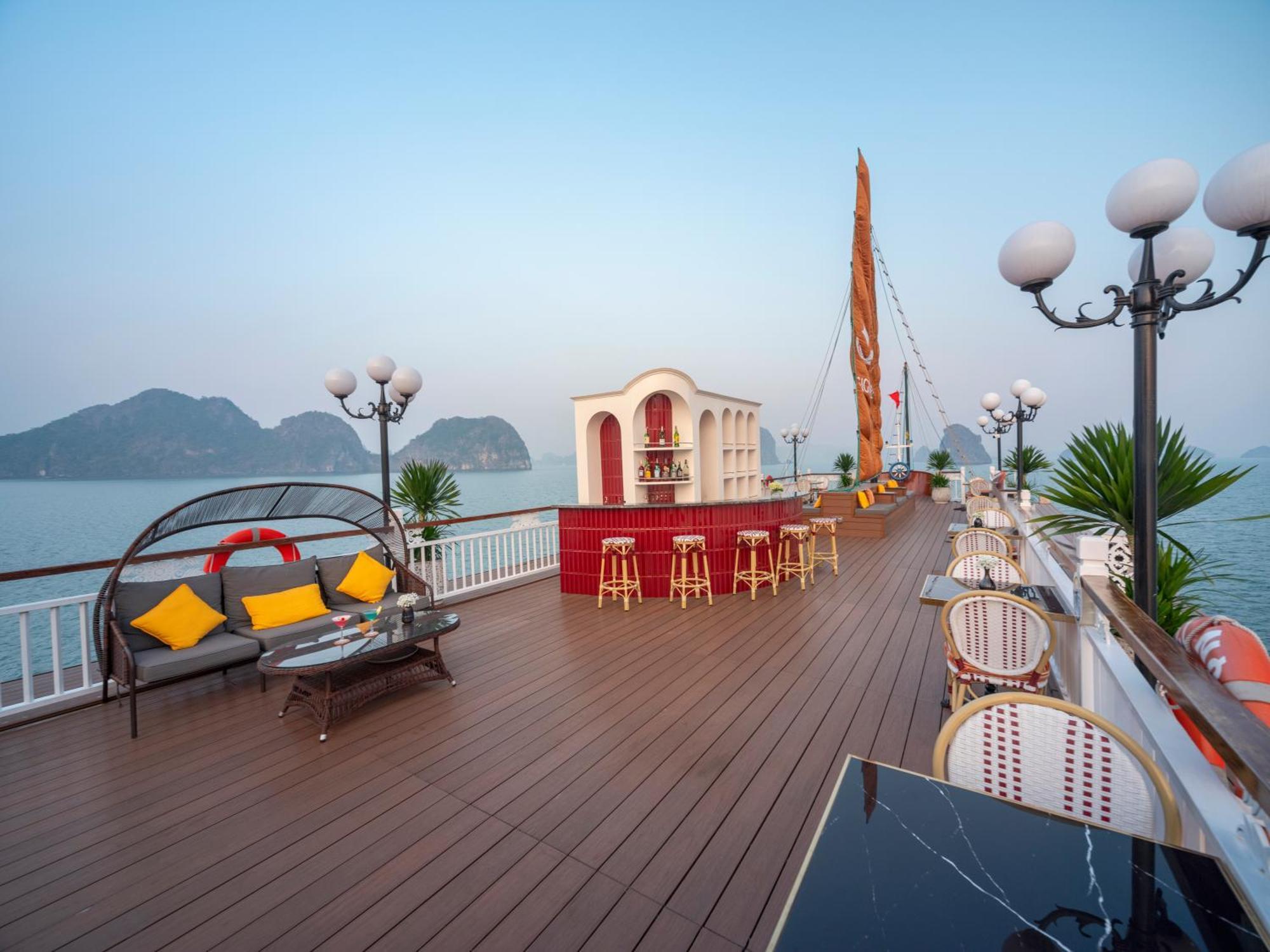 Signature Royal Halong Cruise Ha Long Buitenkant foto