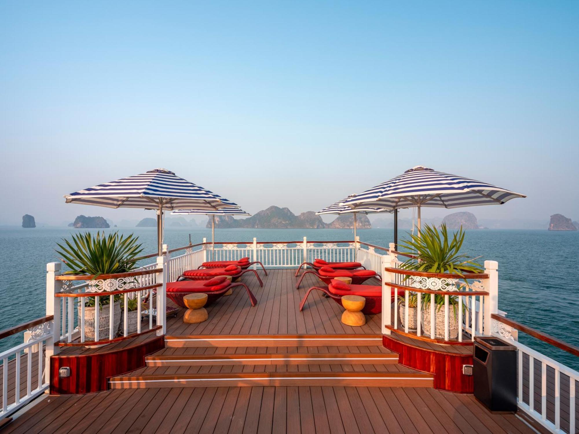 Signature Royal Halong Cruise Ha Long Buitenkant foto