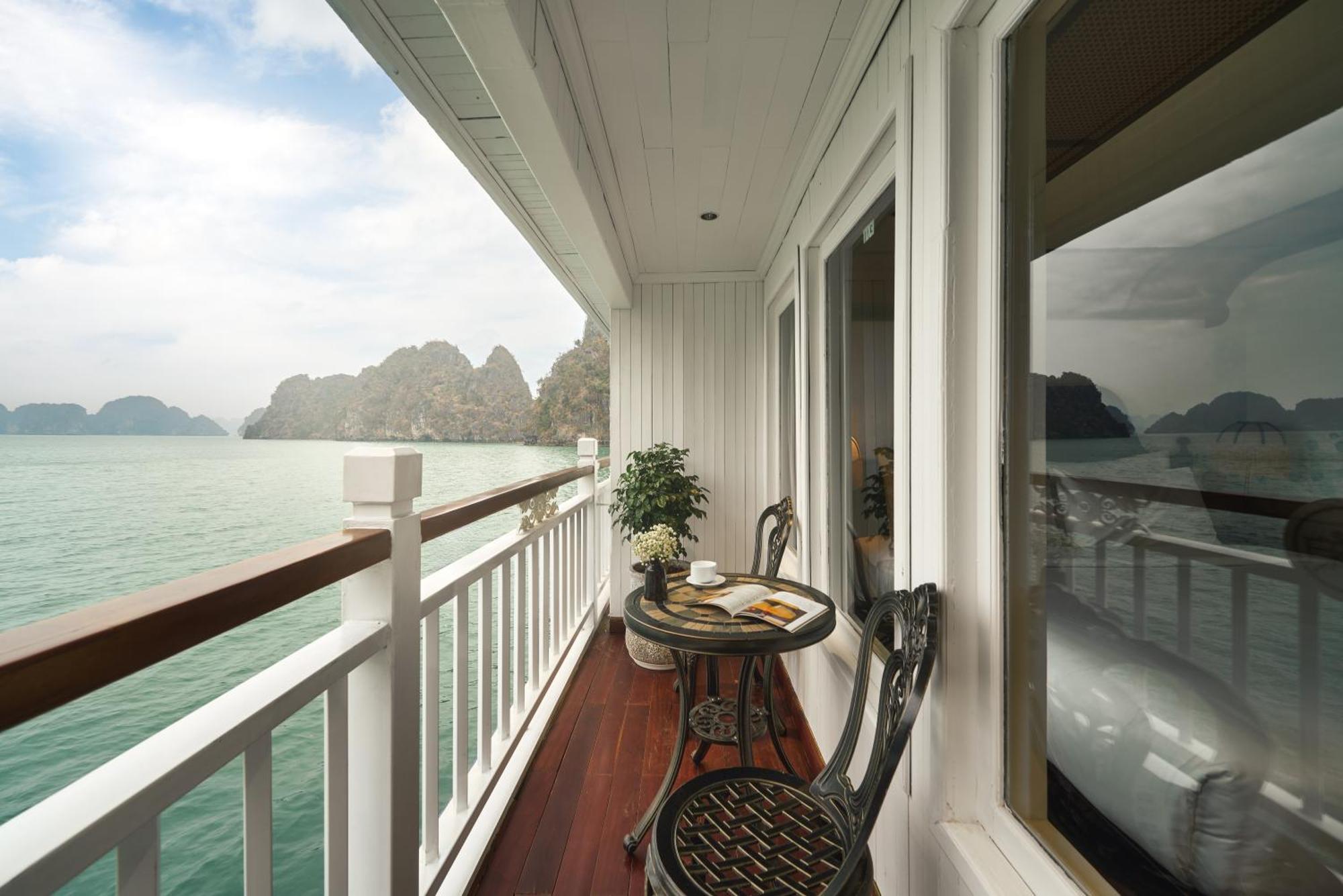 Signature Royal Halong Cruise Ha Long Buitenkant foto