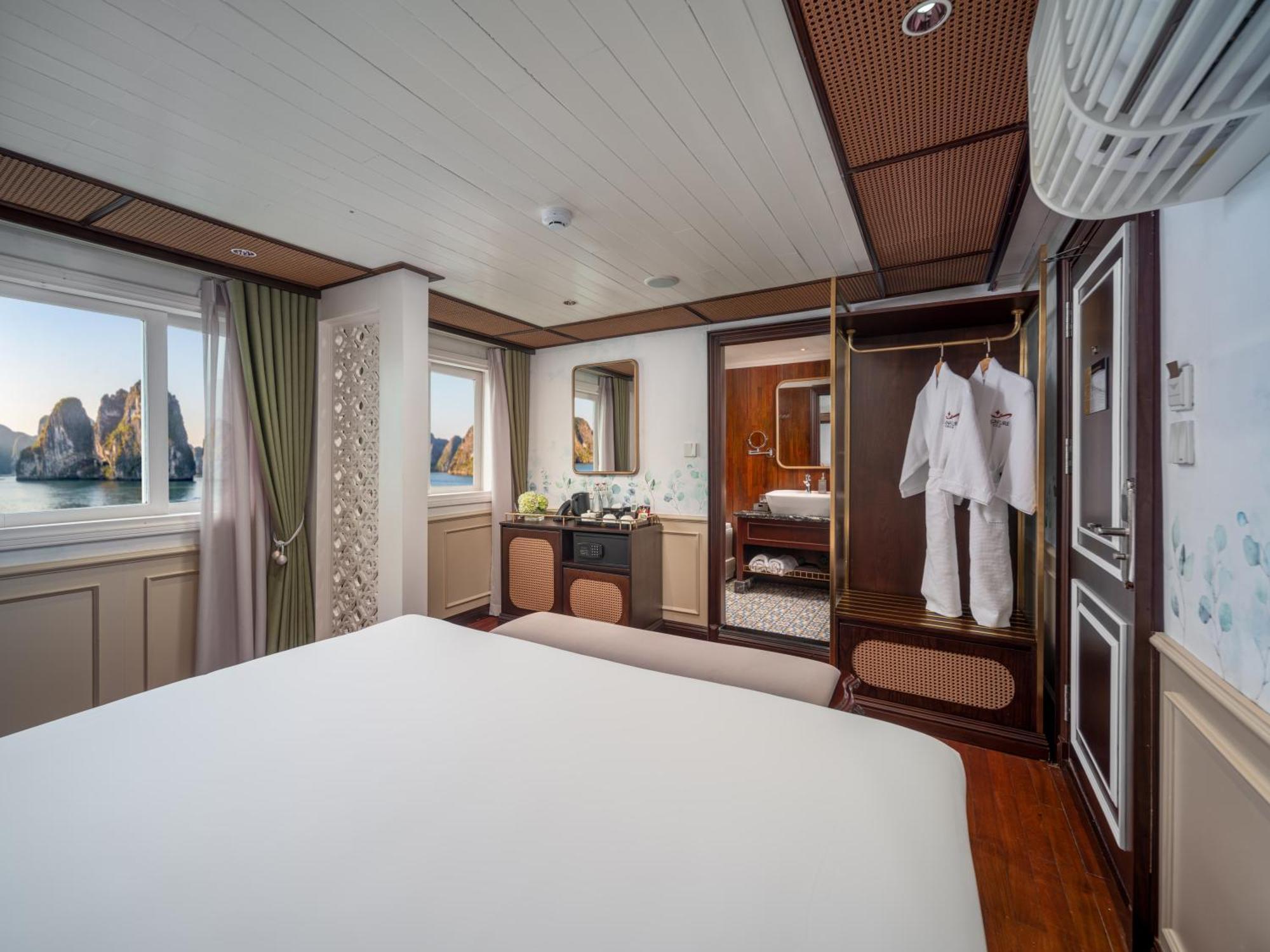 Signature Royal Halong Cruise Ha Long Buitenkant foto