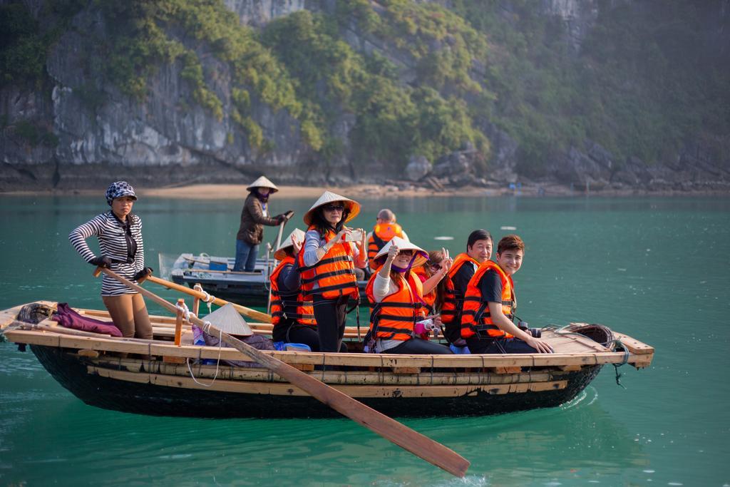 Signature Royal Halong Cruise Ha Long Buitenkant foto
